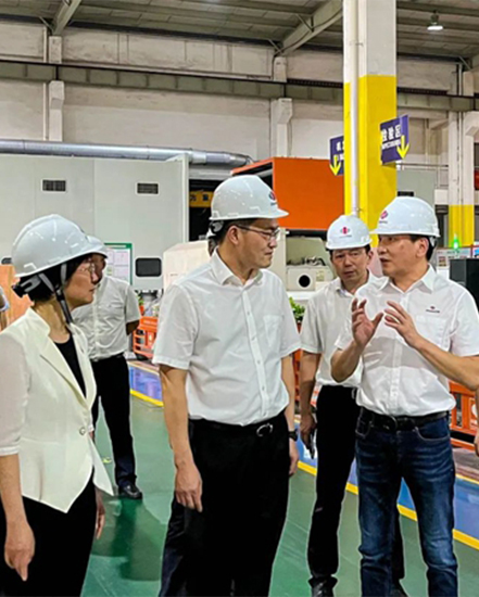Dynamic | mayor honghu peng to Zhongde Technology research industrial economic operation and technological innovation